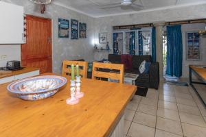 Tweni Strandloper Cottage