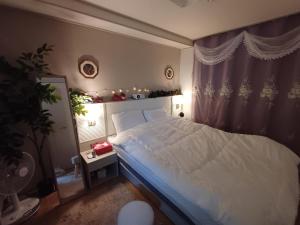 Family Couple travler Useof two room Cozy and Warm House