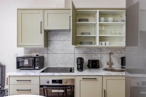 Blueground Fitzrovia view LON-657