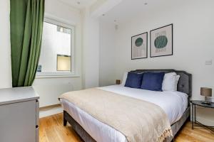 Blueground Fitzrovia view LON-657