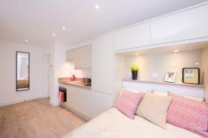 Town or Country - Canute Studio