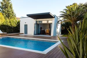 Luxury Villa Positiva