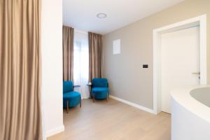 Luxury Villa Positiva