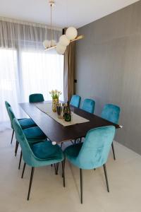 Luxury Villa Positiva