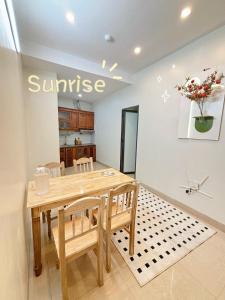 702 Quan Hoa - Two-bedroom apartment - Sunrise