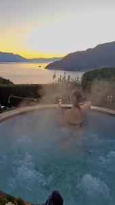 Private Eco Retreat for two -Pool- Spa - Hot Tub - Design and Lake View img2