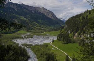LaVida Peak Mountain Ski Retreat Frutigen & Adelboden, free parking