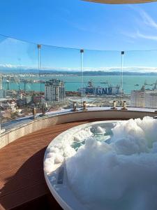 Domenéa Skyline Jacuzzi Retreat