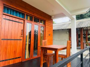 Nine Arch Wood Cabin