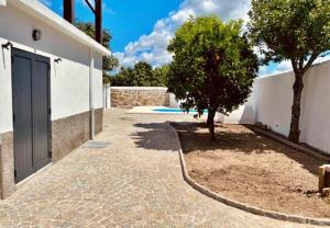 Charming Stone Villa with Hot Pool by Hostiva