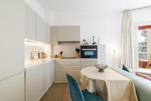 Bright 1BR Sea View & Terrace Monaco 8 min walk