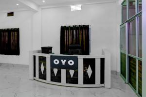 SPOT ON Happyness Restaurant