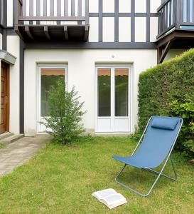 LAcacia, F2 terrasse et jardin,plage à 400mètres