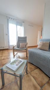 LAcacia, F2 terrasse et jardin,plage à 400mètres