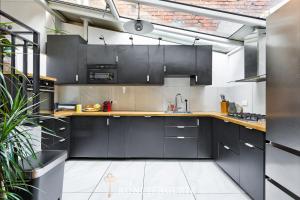 Grand Appartement Contemporain 3 Chambres au Calme