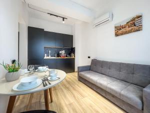 Ruby Chic Avlabari Suite