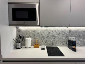 Deanes Califa Suites 5