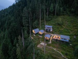Aarzu Resorts