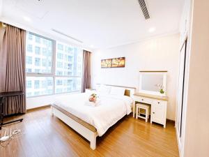 Landmark 81 and Landmark 6