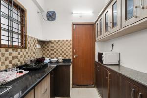 Lakeside Grand 101 with Lift WIFI AC