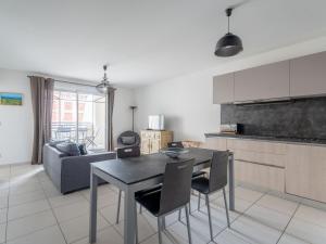 Appartement Central à Arcachon avec 2 Chambres, Parking Privé et Proche Plages - FR-1-319-16