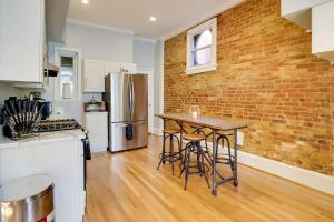 3BD Classic Victorian in the Center of Washington!