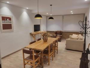 Central 2 bedroom apartment with terrace