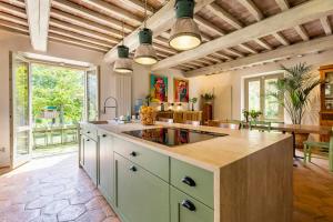 Villa Among Vino Nobile Vineyards