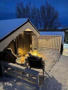 Modern studio apartment with wood-fired sauna