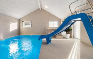 Cozy Home In Glesborg With Sauna