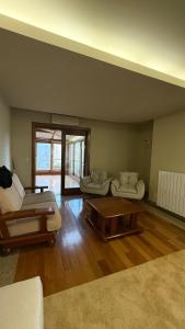 Mansão 700 metros do centro, com 7 suítes