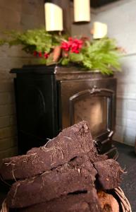 Oranuisce Thatch Cottage Ballyvaughan