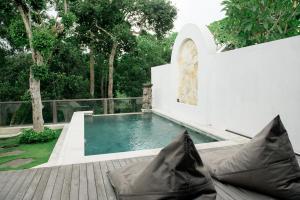 Tropical modern 1 bedroom close to canggu
