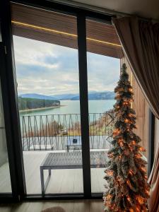 Moon Lake Bicaz - Casa Oia