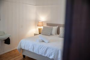 Paul René Manor House