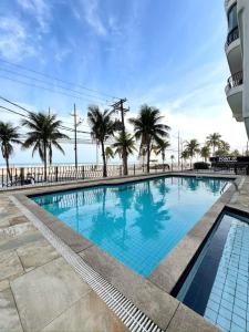 Beu com apto de Luxo à beira-mar