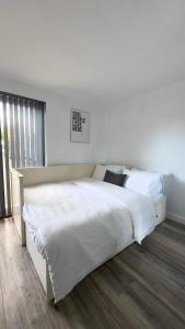 Cozy 2-Bedroom Cottage-Style Home