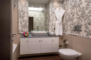 The Inn at the Spanish Steps Luxury Collection - Ambassador Apartment