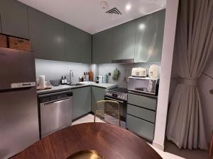 Stylish 1BR in CityWalk, Stunning Burj Khalifa view