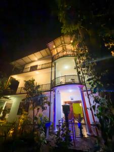JAMI River Side Hotel & Yala Safari Place