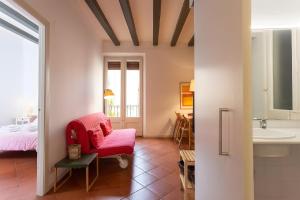 Tranquil Cozy with balcony Plaça Catalunya. RI.