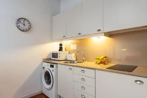 Tranquil Cozy with balcony Plaça Catalunya. RI.