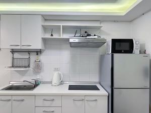 Cozy room at Hillside2 Condo