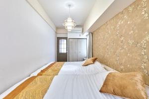 XS39 XROSS STAY Namba18 難波