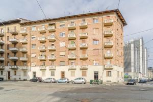 GuestHost - Modern Bright Flat in Turin