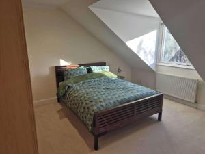 Apartment - Sleeps3 - Close to Warner Bros Studios