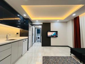 4 Custom Design Fast Wifi Central