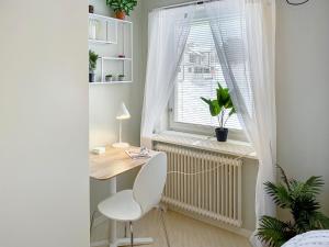 The Doctors Apartment