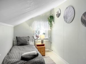 The Doctors Apartment