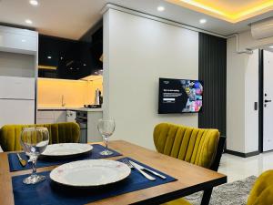 6 Centrally Located Spacious and Air Conditioned 1 plus 1 Apartment